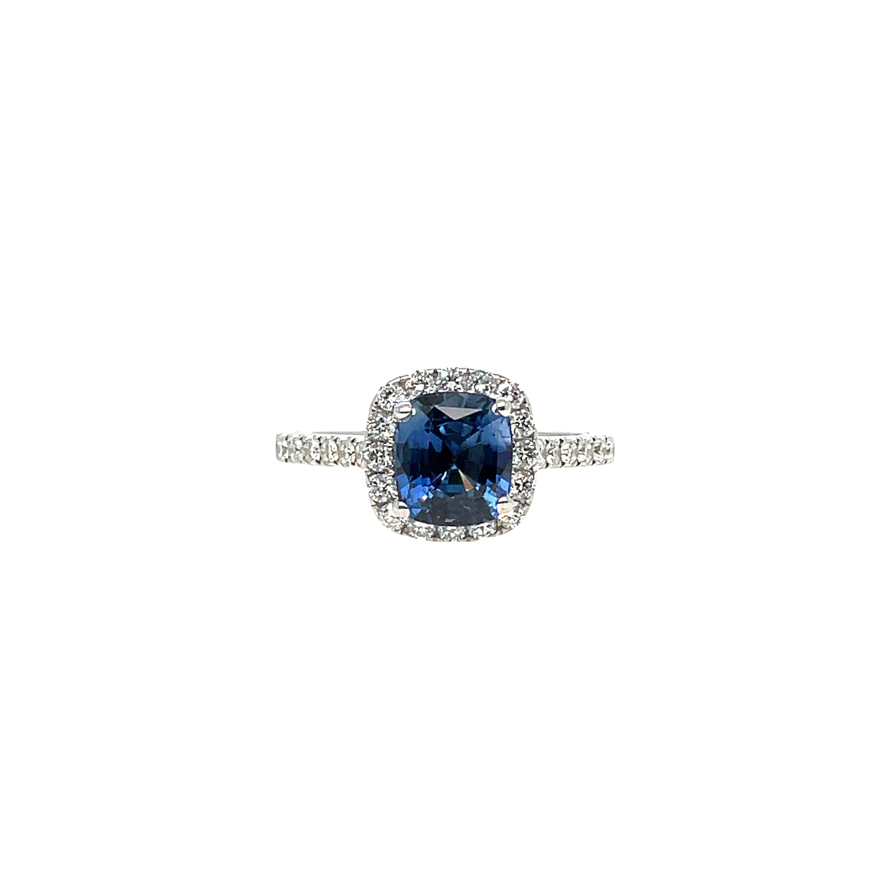 Cushion cut Sapphire