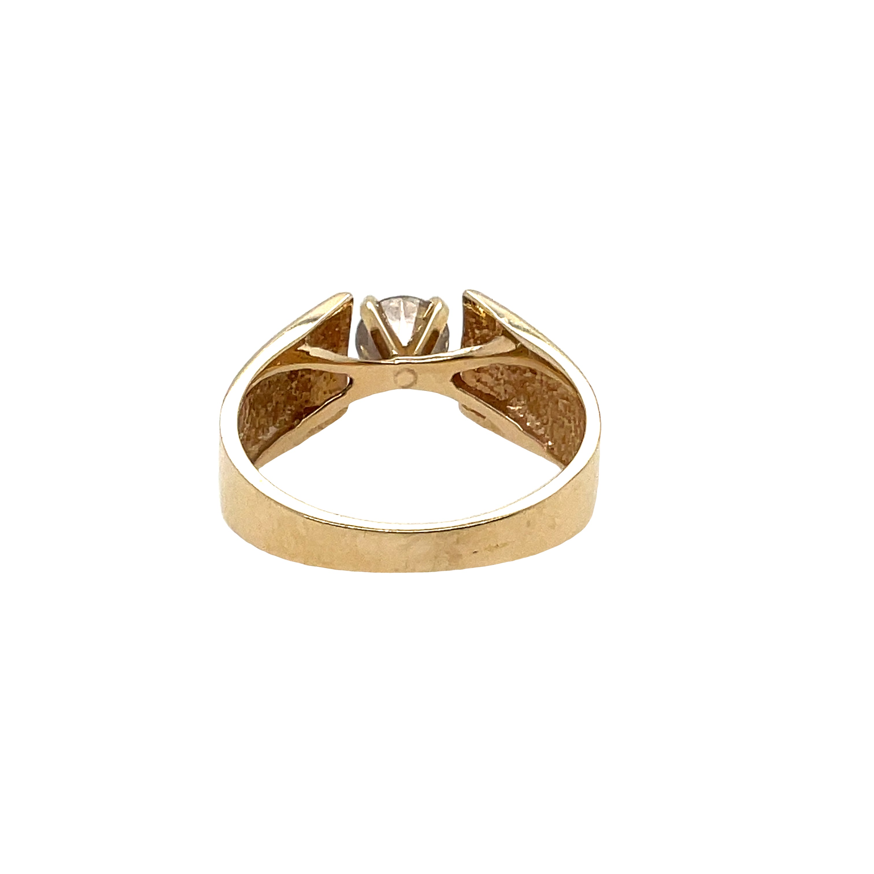Estate Champagne Diamond