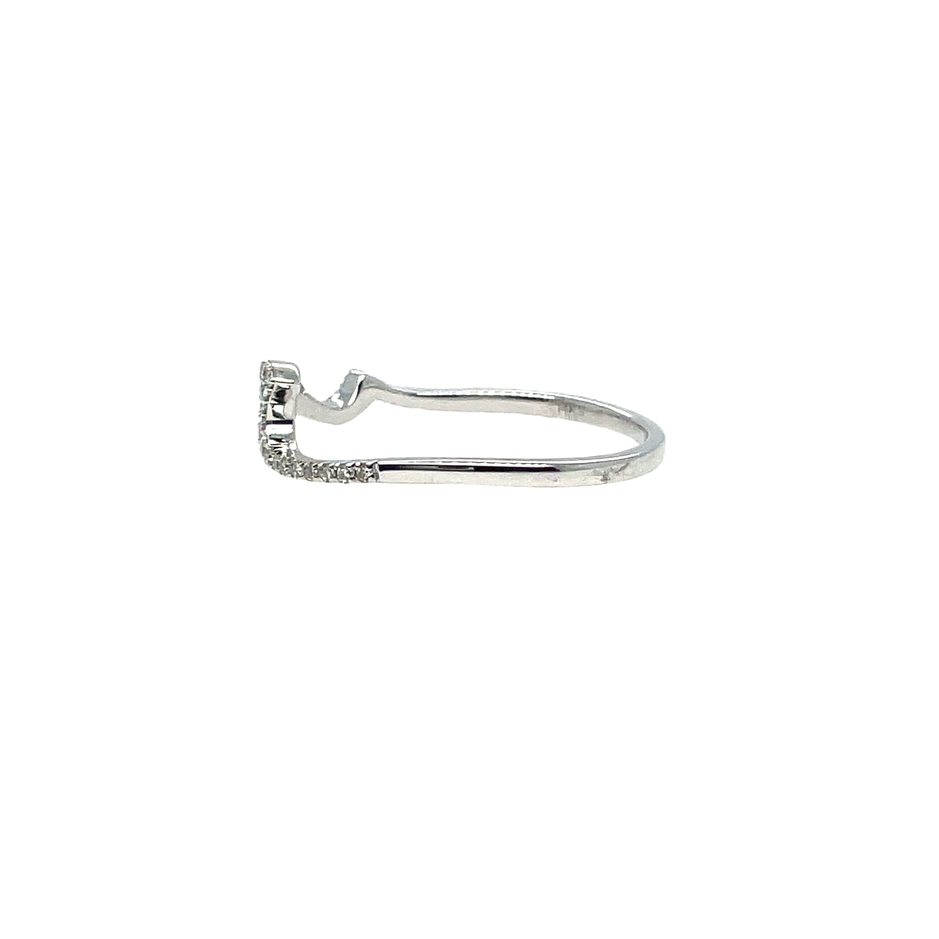 Ocean Wave- Elegant White Gold Ring