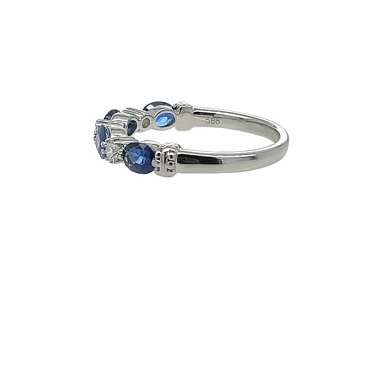STUNNING SAPPHIRE OVAL BAND