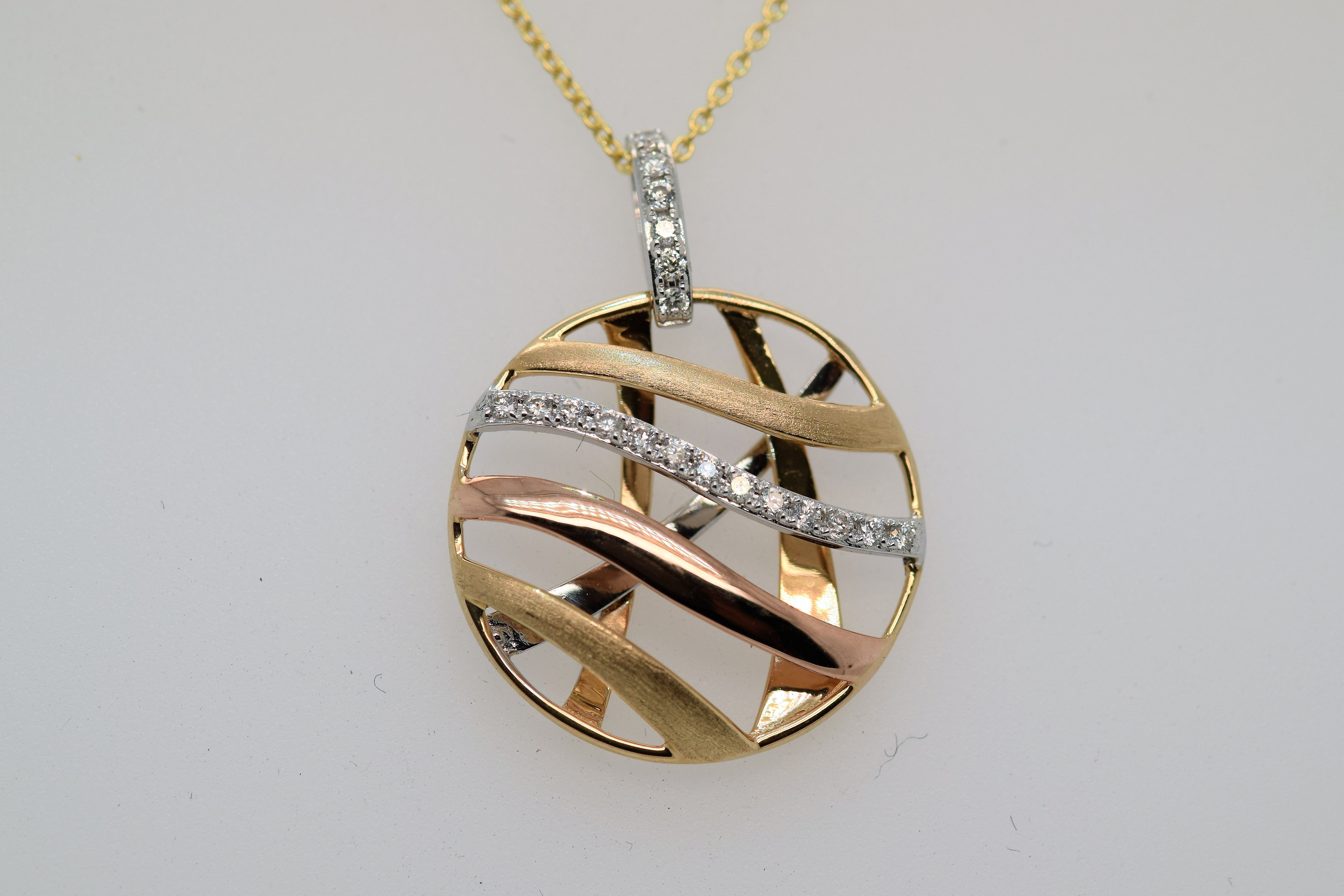 Tri Color Diamond Pendant