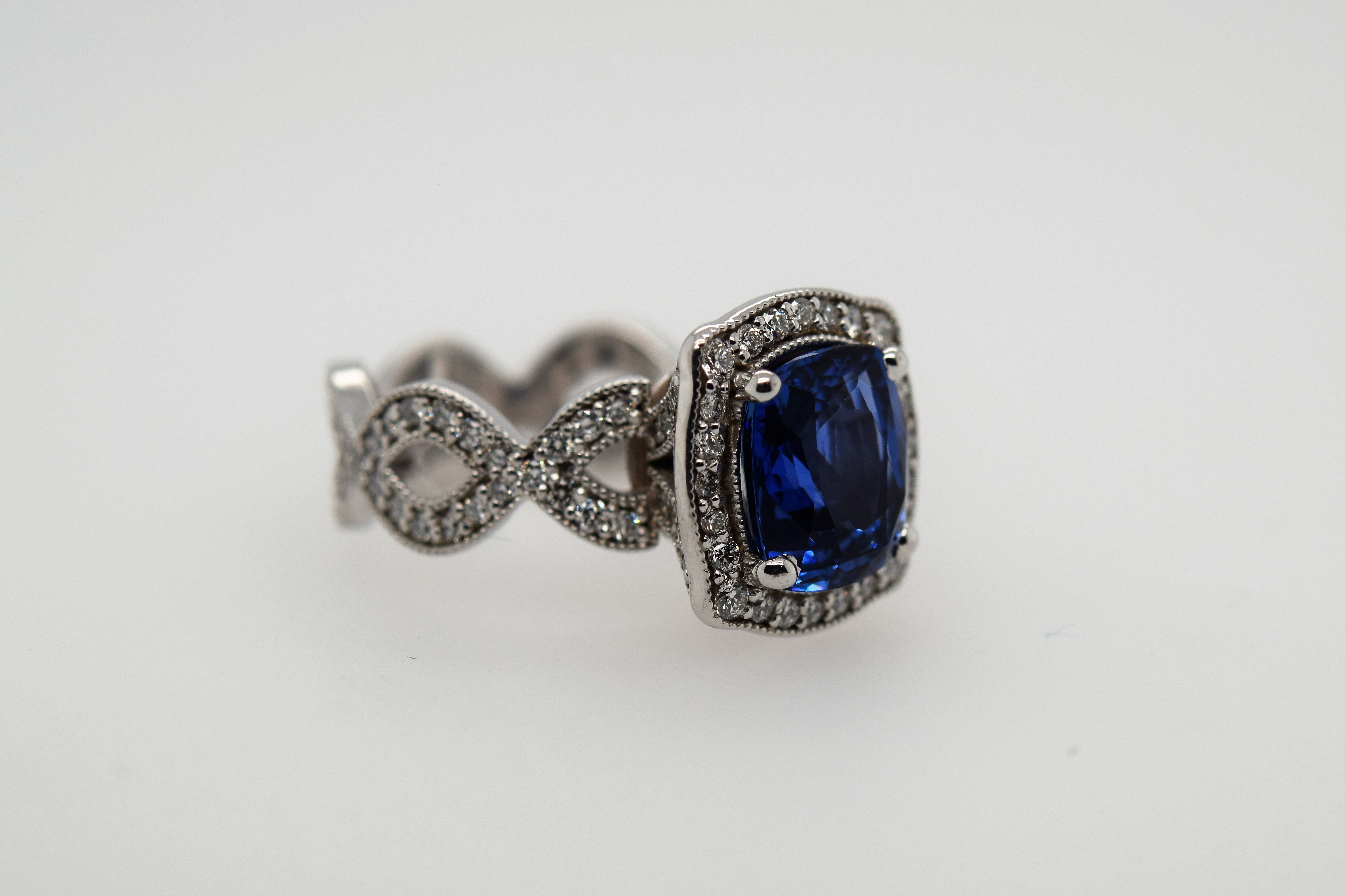 Ceylon Sapphire & Diamond Ring